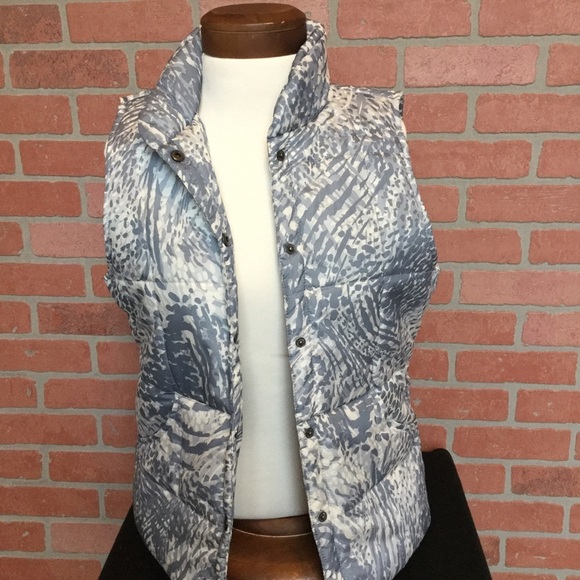ZOD Womens Puffer Vest Size Medium Pockets Gray Animal Print - Picture 6 of 8